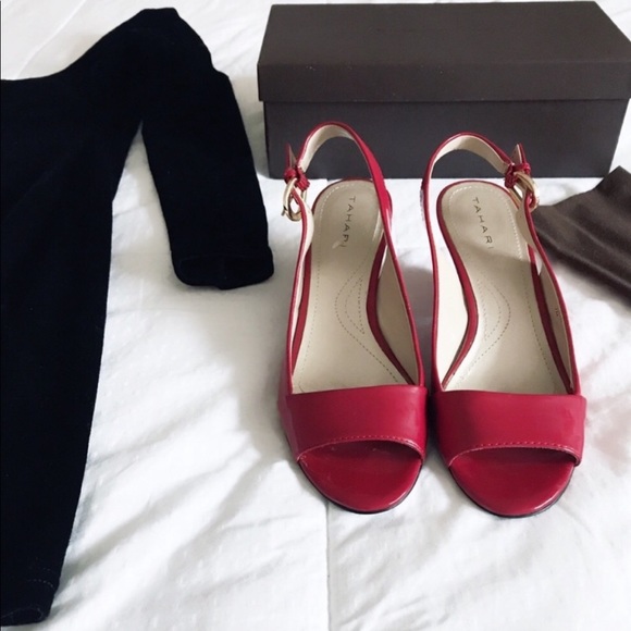 Elie Tahari red patent leather pumps - Picture 1 of 6